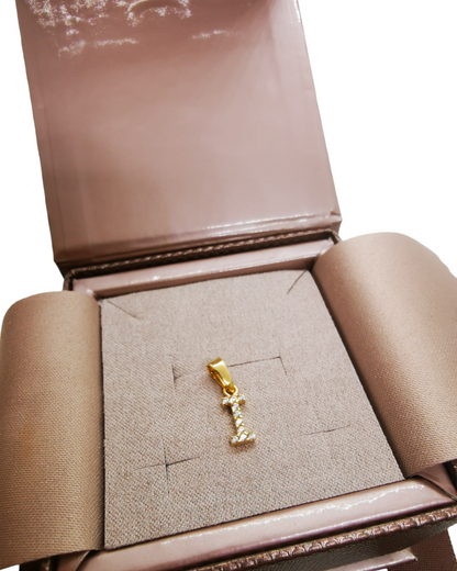 Ciondolo Letterina Zirconata Oro 750/1000