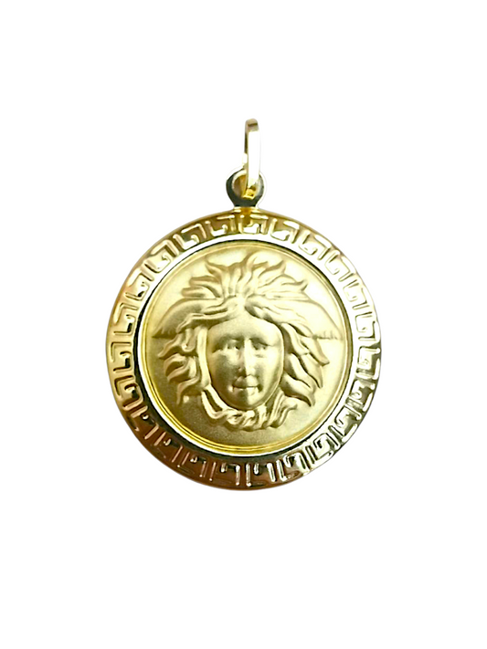 Ciondolo Medusa 750/1000