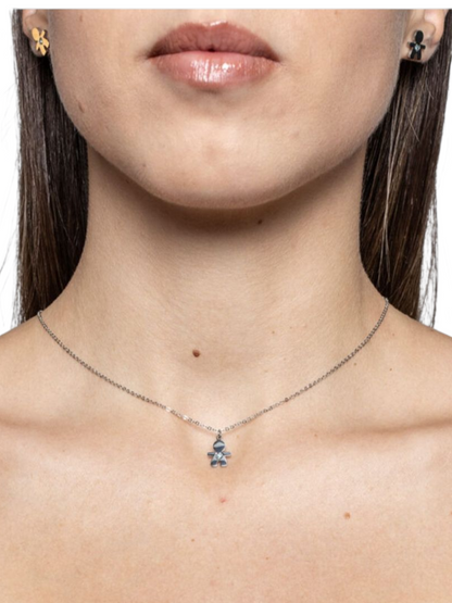 Collana con bimbo pendente